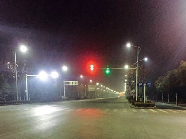 徐州閩江路125W，UST路燈效果